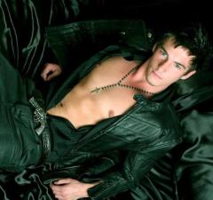 539231_493708403975801_1470013627_n