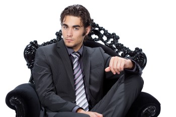 homme caucasien beaut - fauteuil baroque